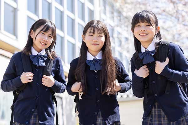 女子生徒